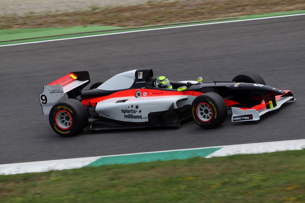 Tamás Pál Kiss - Zele Racing - Lola B05/52 - Zytek (2013)