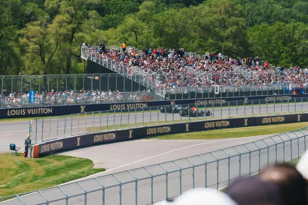 Motorsport-Events im digitalen Zeitalter: Welche Rolle PlayID Wallet im Fan-Erlebnis spielt