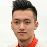 Guanyu Zhou (früheres Foto)