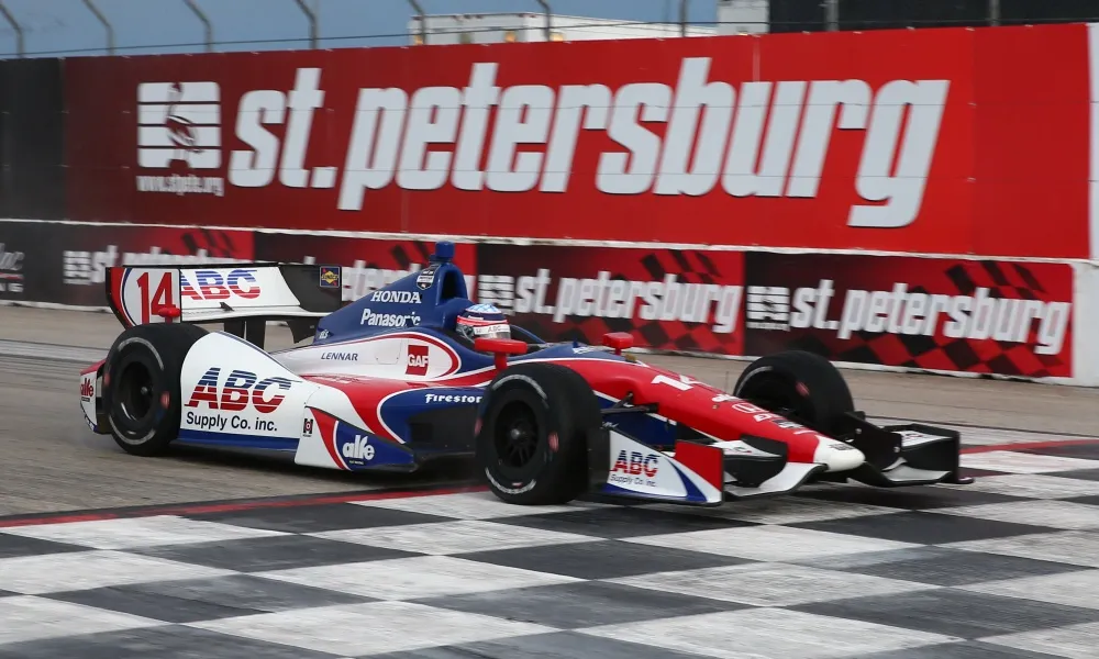 Guter Start: Pole für Takuma Sato im Foyt Boliden
