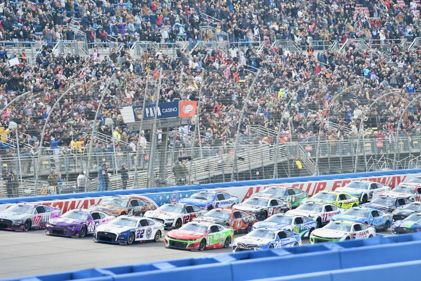 NASCAR Cup Series 2023: Fontana – Foto 1