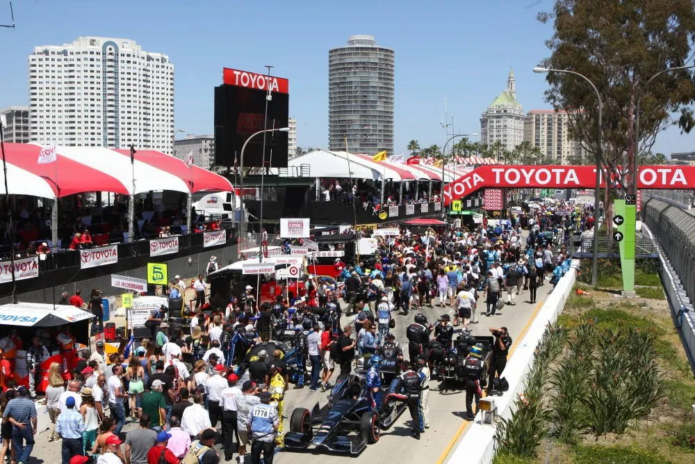 Viel Los vor dem Start: GP von Long Beach