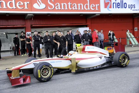 Narain Karthikeyan: Hier vor dem Start in die Saison 2012.