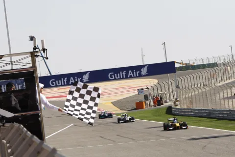 Rennen 2: Palmer gewinnt vor Trummer und Leal