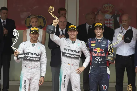 Gemischte Freude auf der Fürstenloge: Rosberg vor Hamilton und Ricciardo