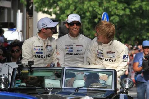Nr. 20 Porsche: M.Webber / T.Bernhard / B.Hartley