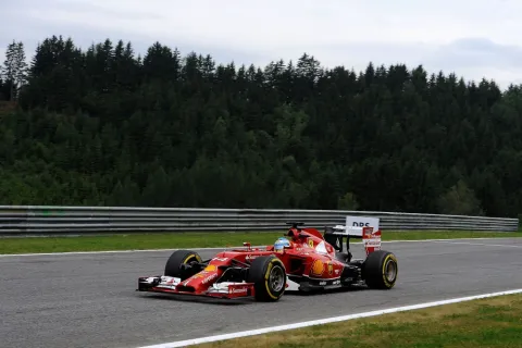 Platz 5 für Fernando Alonso im besten Ferrari