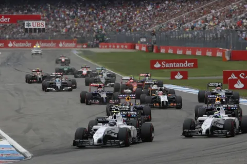Start zum GP von Hockenheim: Gleich wird es eng für Massa und Magnussen