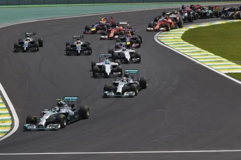 Start des Brasilien GP 2014