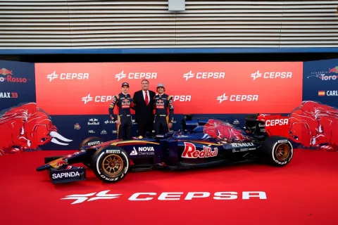 Wurde auch in Jerez präsentiert: Der neue Toro Rosso mit Max Verstappen und Carlos Sainz