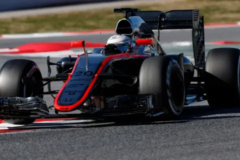 Kevin Magnussen vertritt Fernando Alonso