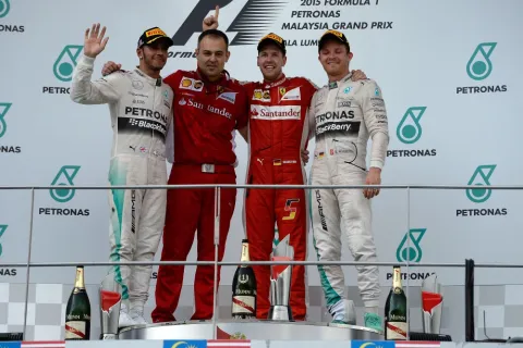 Das Podium in Malaysia: Vettel vor Hamilton und Rosberg
