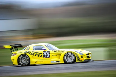 Bernd Schneider konnte im PRO-AM Mercedes glänzen