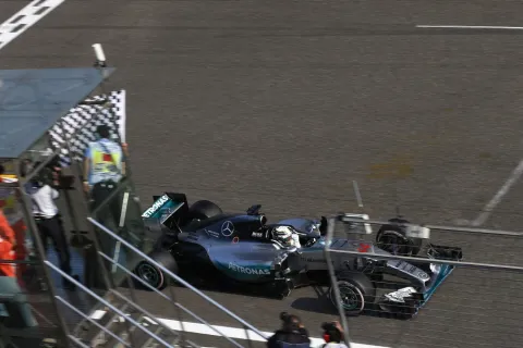 Dominant: Ein weiterer Sieg für Lewis Hamilton