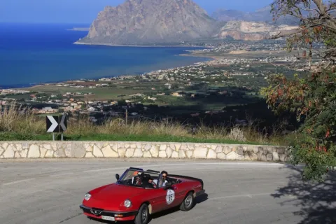 Alfa Romeo Spider bei Erice