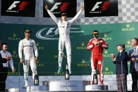 Das Podium in Melbourne 2016: Rosberg vor Hamilton und Vettel