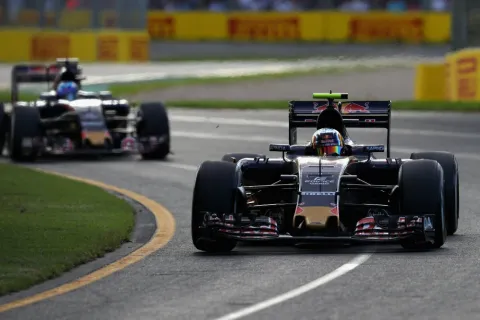 Kampf der Toro Rosso Piloten: Carlos Sainz und Max Verstappen kamen sich sehr nahe