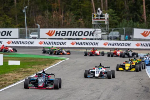 Formel Renault Eurocup 2019: Hockenheim – Foto 2