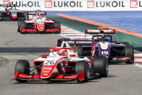 FIA Formel 3 2019: Sochi – Foto 3