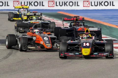 FIA Formel 3 2019: Sochi – Foto 4
