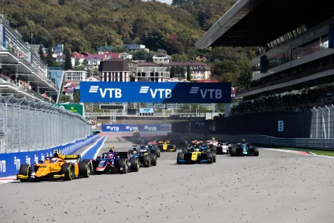 FIA Formel 2 2019: Sochi – Foto 9