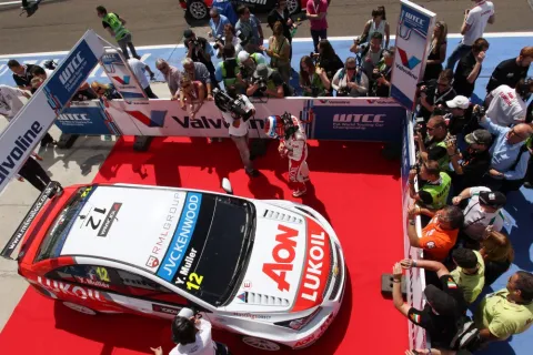 Yvan Muller: Sieger in Rennen 1