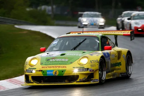 In der Nacht auf Platz 2, zum Schluss Siebte: Der SP7-Manthey-Porsche