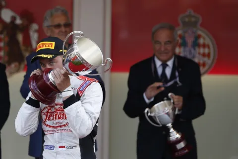 Sieg zu Hause: Stefano Coletti gewinnt Rennen 2