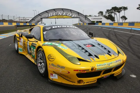Einziges GT Fahrzeug mit Dunlop Bereifung: Der JMW-Ferrari