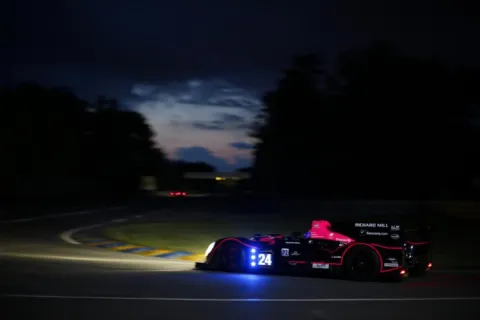 Oak-Nissan bei der abendlichen Qualifikation