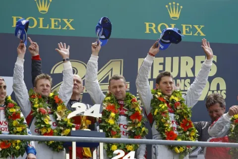 Das Podium der LMP1 Klasse: Sieg für Kristensen, McNish und Duval