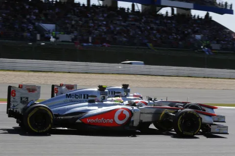 Wieder einmal im Kampf gegeneinander: Perez und Button