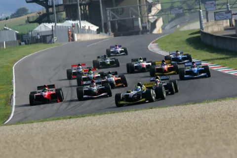 Start zu Rennen 1: Auto GP in Mugello