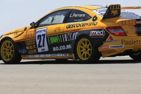 Pole Position für Luigi Ferrara im Mercedes Coupe