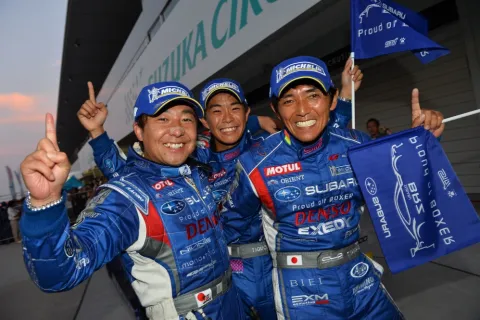 Siegreiches Trio in der GT300 Klasse: Yamano, Sasaki, Iguchi