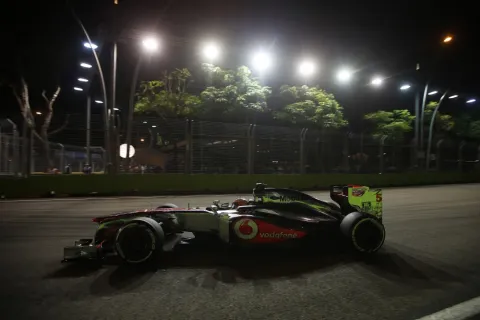 Beide McLaren fuhren immerhin in die Punkte