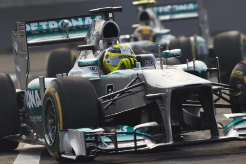 Rosberg und Hamilton: In der Qualifikation nah an Vettel dran