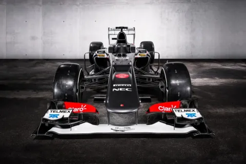 Frontansicht des Sauber C32