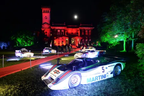 Die Martini Farben haben im Rennsport eine große Vergangenheit