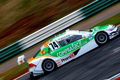#74 Paulo Bueno – A.Mattheis Motorsport – Chevrolet Vectra V8 – Brasilianische Stock Car 2011