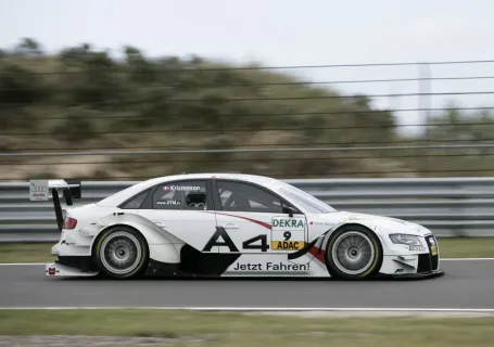 #9 Tom Kristensen – Abt Sportsline – Audi A4 DTM (2008) – DTM (Deutsche Tourenwagen Masters) 2008