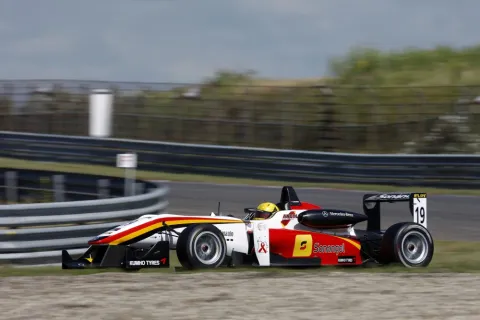#19 Luis Jorge Sá Silva – Angola Racing Team – Dallara F312 - AMG Mercedes – Formel 3 Masters 2012