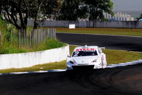 #2 Pedro Enrique Nunes – Bassani Racing – Peugeot 408 V8 – Brasilianische Stock Car 2012