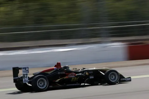 #87 Zheng Sun – C F Racing – Dallara F308 - Mugen Honda – Britische Formel 3 Meisterschaft 2013