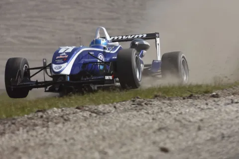 #7 Rupert Svendsen-Cook – Carlin Motorsport – Dallara F308 - Volkswagen – Formel 3 Masters 2010