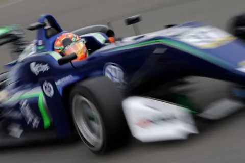 #37 Sacha Fenestraz – Carlin Motorsport – Dallara F312 - Volkswagen – FIA Formel 3 Europameisterschaft 2017