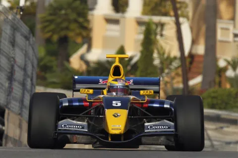 #5 Jean-Eric Vergne – Carlin Motorsport – Dallara T08 - Renault – Formel Renault 3.5 Weltserie 2011