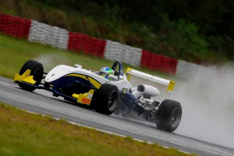 #1 Rodrigo Gonzalez – Cesário Fórmula – Dallara F308 - Berta – Südamerikanische Formel 3 Meisterschaft 2013