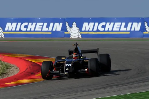 #28 Brendon Hartley – Charouz Racing System – Dallara T08 - Renault – Formel Renault 3.5 Weltserie 2011