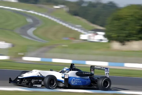 #27 Rupert Svendsen-Cook – Double R Racing – Dallara F312 - AMG Mercedes – Britische Formel 3 Meisterschaft 2012